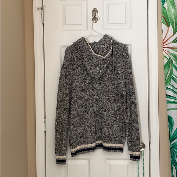 American Eagle Outfotters sweater - Picture 2 of 3
